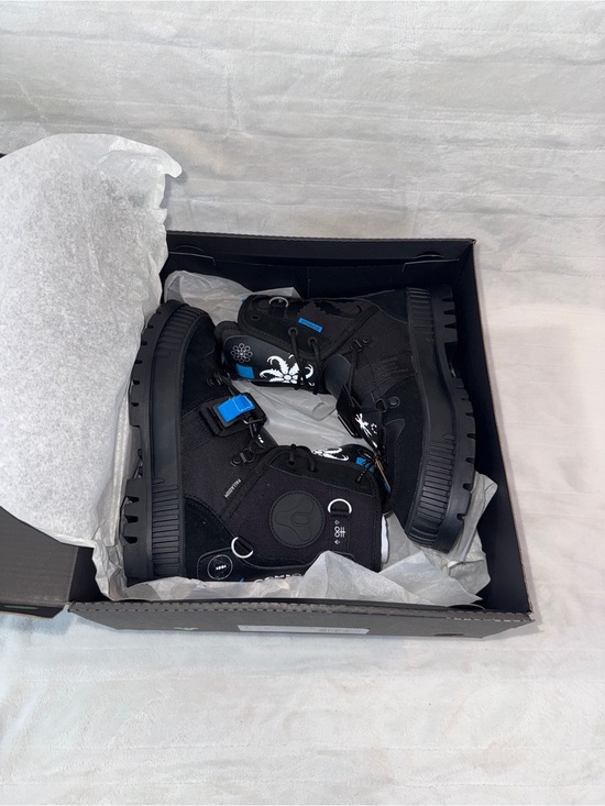 Black Palladium Destiny collaboration High-Top 7 Men’s Boots with Blue Accents - main image 16